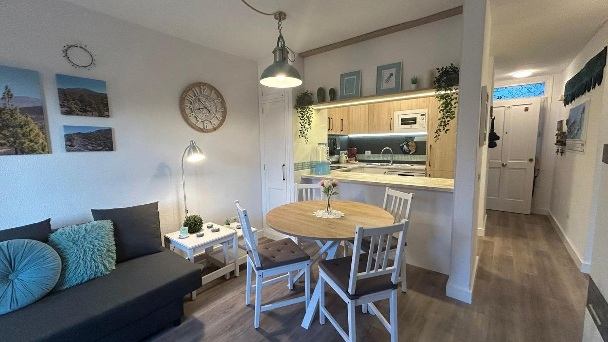 Huebsche Ferienwohnung Mit 2 Schlafzimmern, Pool Und Wlan, Strandnaehe Callao Salvaje Exterior photo